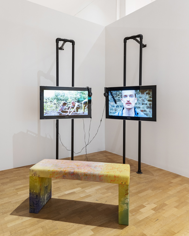 hovers above the chest, credit_Installation view, The London Open 2022, Whitechapel Gallery, London, 30th June - 4th September 2022_Photo_Damian Griffiths_2_lowres